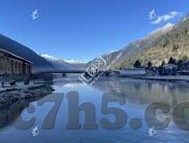 最新足球完场比分-最新足球完场比分速递，绿茵烽火燃尽，豪门悲喜交织的周末之夜